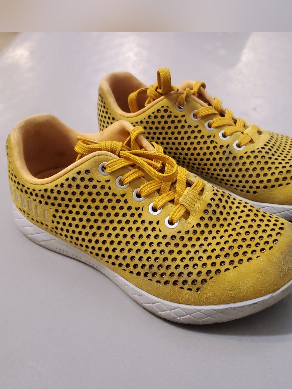 Nobull Women's Yellow Outwork Leather Shoes Women's 7.5